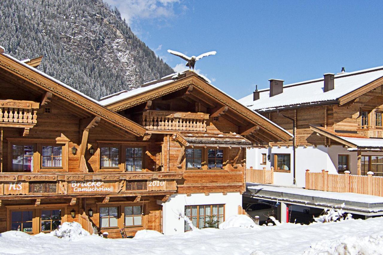 Alpenchalet Bruecke Mayrhofen Ruang foto